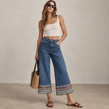 Alice Olivia Beta Embroidered Pom Pom Cropped Wide Leg Jeans 25 Boho
