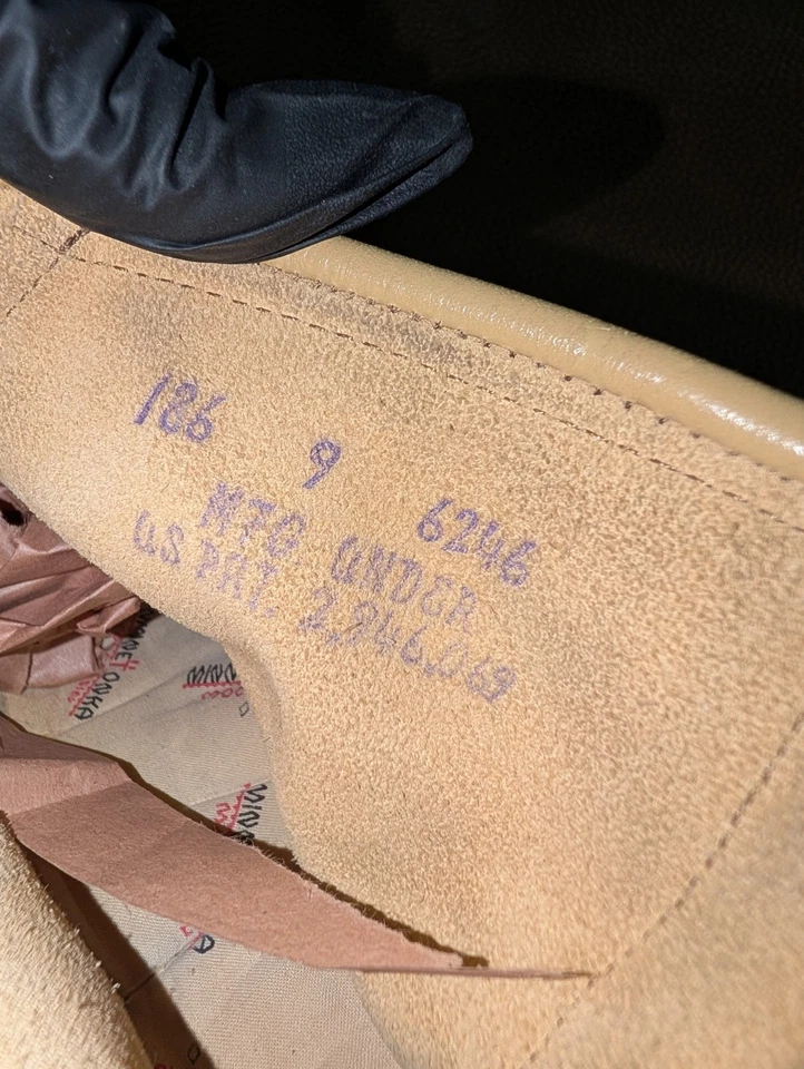 Vintage Minnetonka Moccasins  Size women's 9 Fringe leather - Image 3 of 4