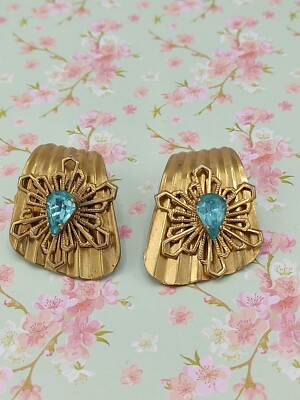 Boucles D’oreilles Anciennes Clips Dorées – Bijou Vintage En Bon état