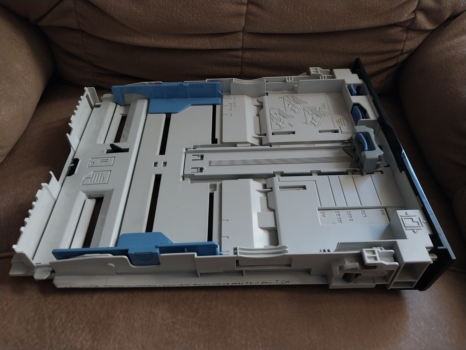 Genuine HP LaserJet CM1312 nfi MFP Paper Tray