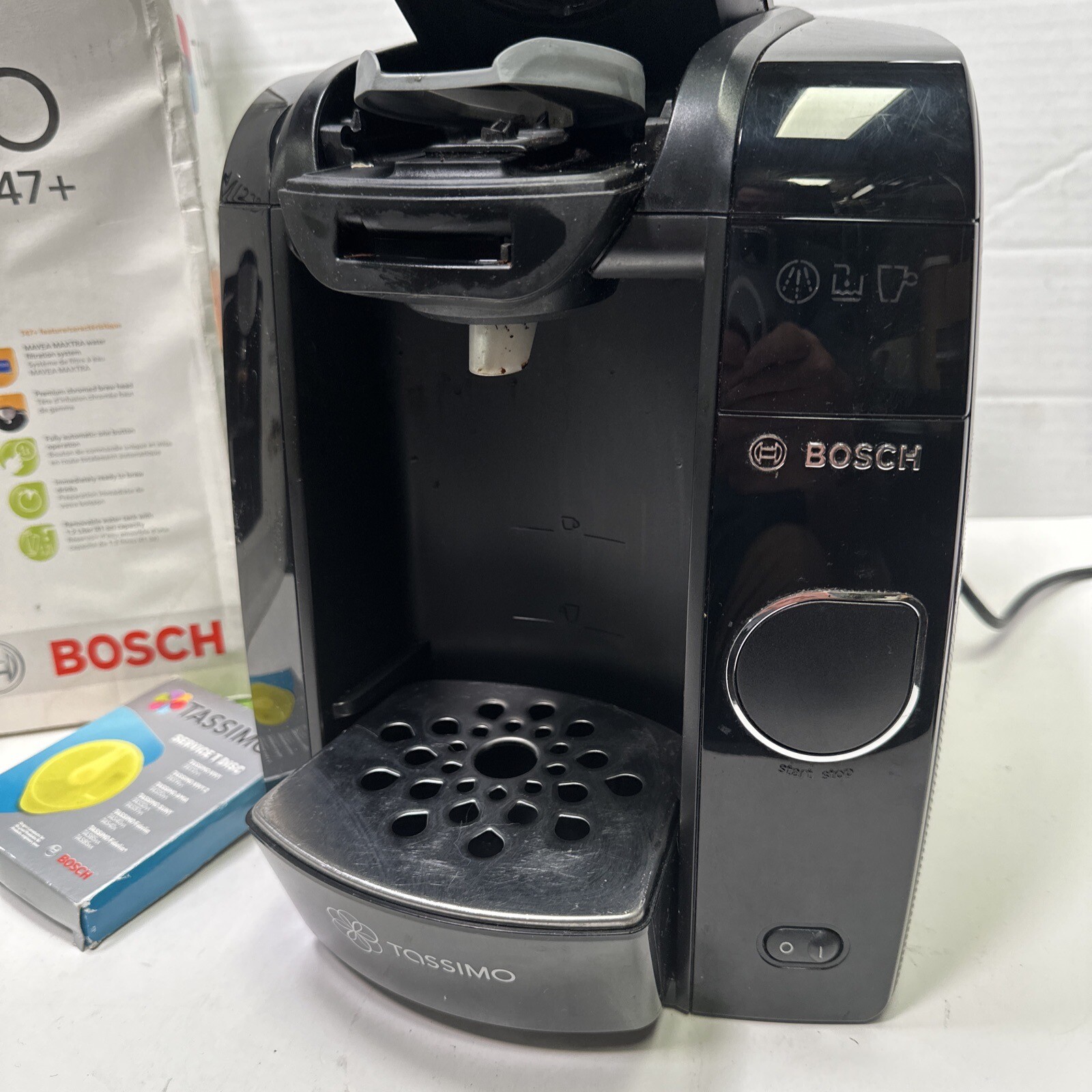 Bosch TAS4752UC Tassimo T47 Beverage System and Coffee Brewer Complete
