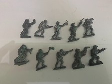 Vintage Lot of 10 Lead Infantry Soldiers H