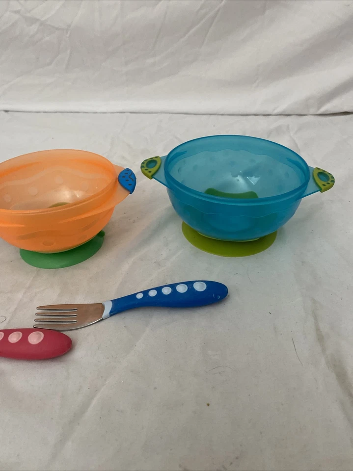 Cuencos Munchkin naranja y azul para niños pequeños paquete de 3 y cuchara, tenedor ☼ Foto 3 de 4