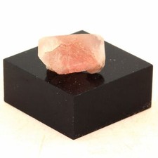 Fluorite Minerale Naturale Rosa 6,02 Carati Massiccio del Monte Bianco Chamonix
