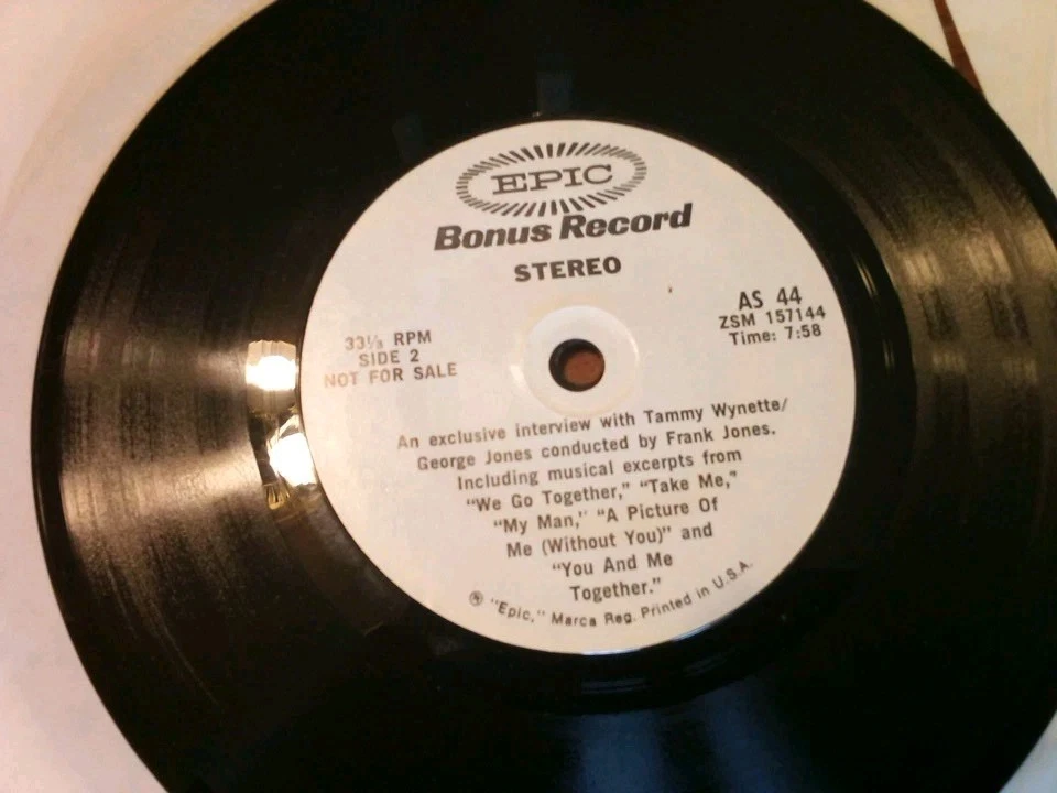 George Jones & Tammy Wynette EP Record Promo interview + 8 45 Record NM Comp Sl - Imagem 2 de 4