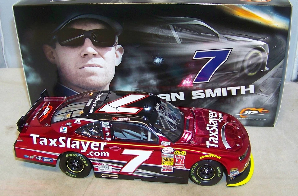 1:24 ACCIÓN 2015 #7 TAXSLAYER REGAN SMITH COLOR CROMO AUTOGRAFIADO CERTIFICADO DE AUTENTICIDAD HOLO 1/72 Foto 3 de 4