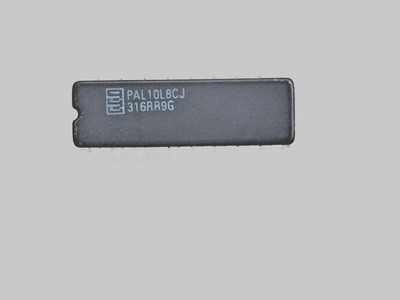PAL10L8CJ - Programmable Logic Array  CDIP-20