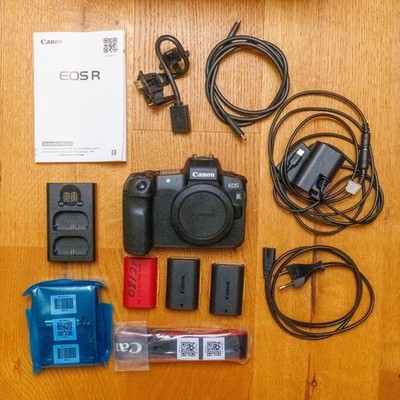 Canon EOS R Body Vollformat 12k Ausloesungen Zubehörpaket Akkus & Dummy-Batterie
