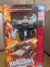 Transformers War for Cybertron Kingdom Autobot Slammer MISB
