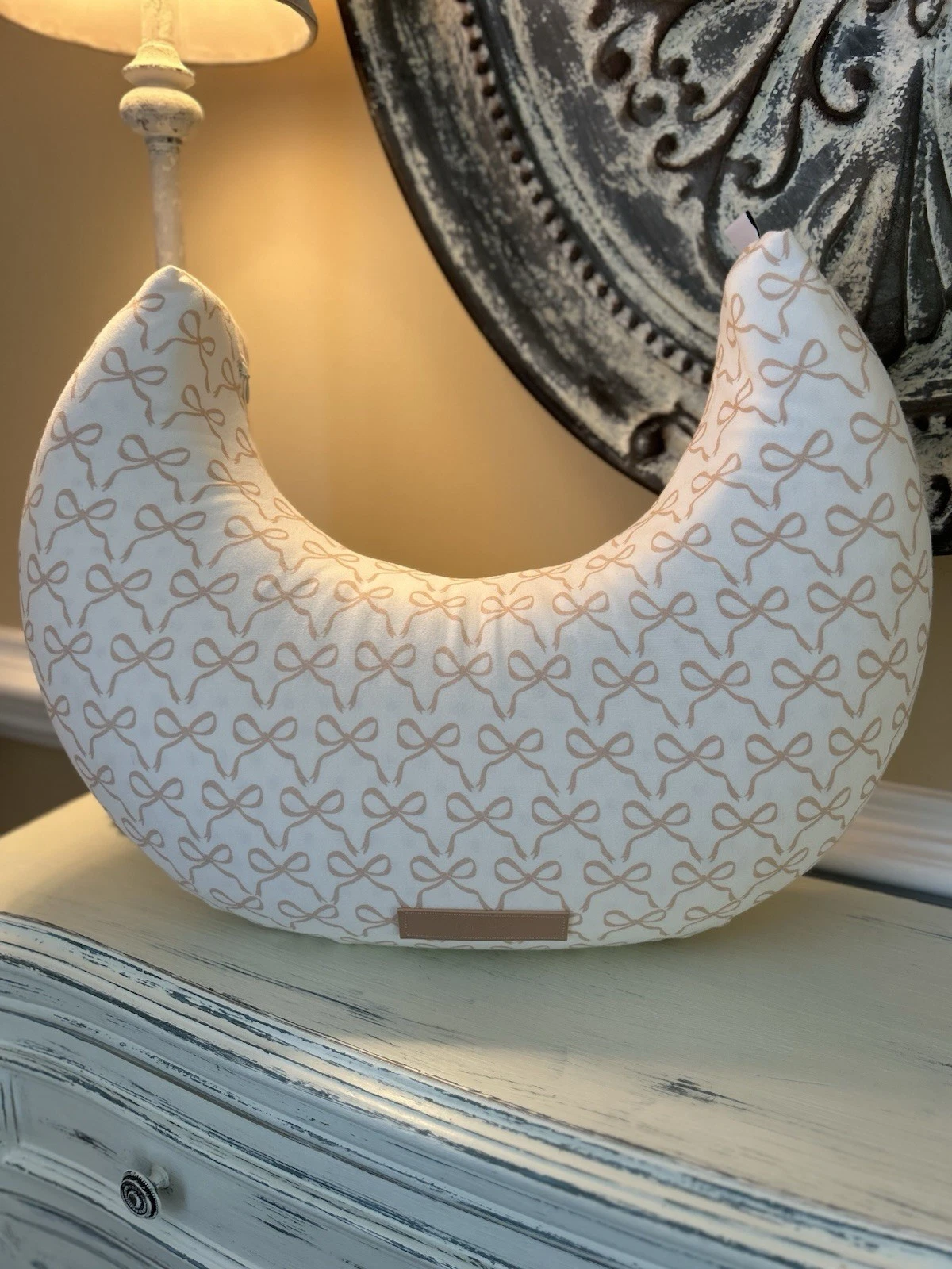 Pottery Barn Kids Butterr Bow Print Organic Cotton Nursing Pillow NWOT OB
Opens in a new window or t
