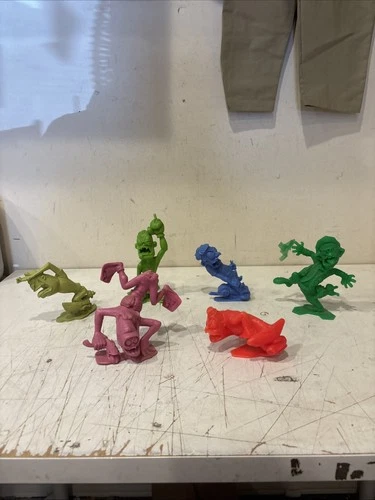 1964 Marx 6 Inch “U.S. Male” Postal Nutty Mads Plastic Figure Green LOT