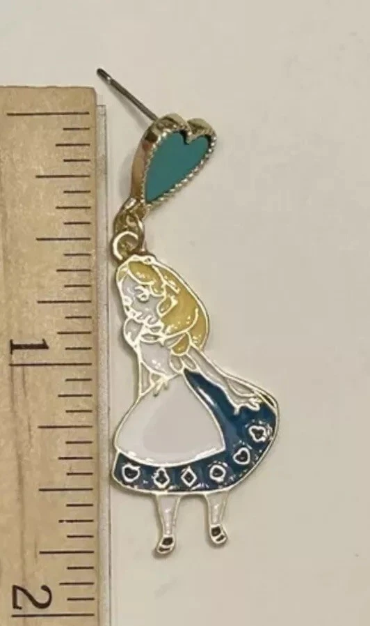 Pendientes colgantes Betsey Johnson Alicia en el País de las Maravillas Perla Corazón Nuevos con Etiquetas Foto 3 de 4