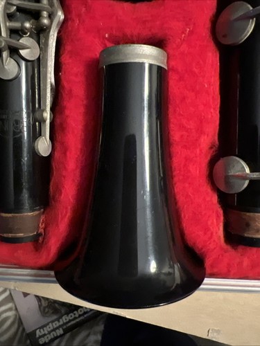 VINTAGE Bruno Clarinet + Ligature + Mouthpiece Cap + Hard Case + Music Lyre Clip - Picture 9 of 22