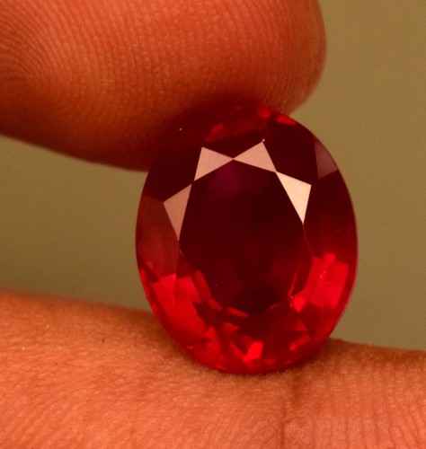 Mozambique Red Ruby Oval Cut 7.15 Ct Loose Gemstone Lab-Created - Picture 4 of 4