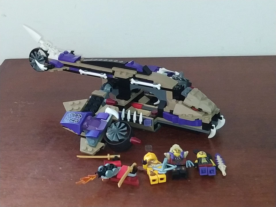 LEGO Ninjago 70746 Condrai Copter Attack, foto 1 di 5
