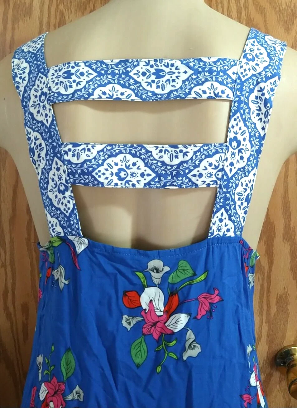 VETEMENTS prendisole donna M Matilda Jane perfettamente lucido blu floreale tasca floreale NUOVO