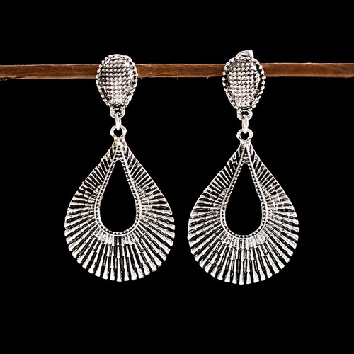 6 Pairs Vintage Bohemian Women's Earrings Ethnic Carved Tibetan Silver Earrings - Bild 4 von 12