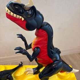 LEGO Dino Attack T-1 Typhoon vs. T-Rex 7477 In 2005 Sold As Is used