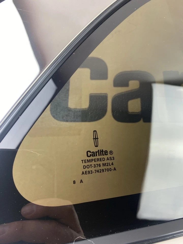 Cuarto de vidrio de pasajero trasero original Ford OEM 2010-2019 Lincoln MKT AE9Z7429710A Foto 2 de 4