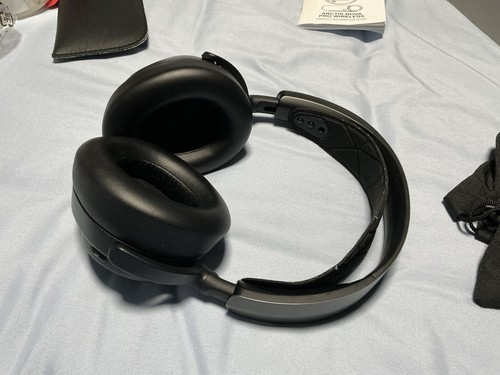 Auriculares inalámbricos multijuegos SteelSeries Arctis Nova Pro para PC, PS5, Switch - Imagen 6 de 11