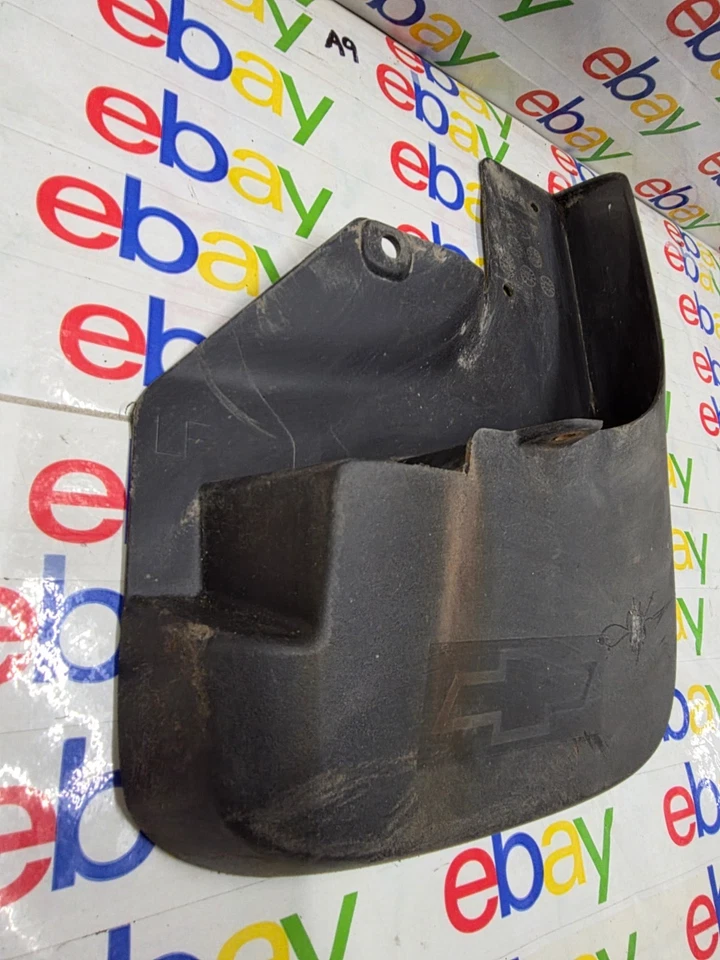 04-12 CHEVY COLORADO GUARDABARROS DELANTERO DERECHO GUARDABARROS PROTECTOR CONTRA SALPICADURAS OEM ARAÑAZOS TEXTURIZADOS Foto 4 de 4