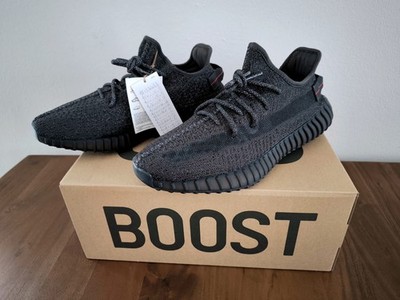 Yeezy Boost 350 V2 Black Reflective in Größe 46
