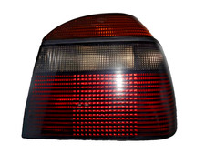 Rücklicht 1H6945112B Rückleuchte dunkel Rechts Hella VW Golf 3 Limousine