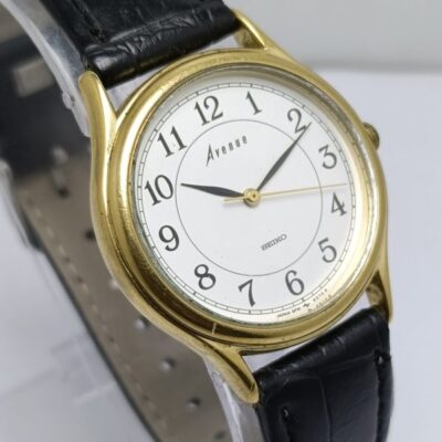 Seiko Avenue Quartz 5P31-6200 Arabic Numerals White Dial