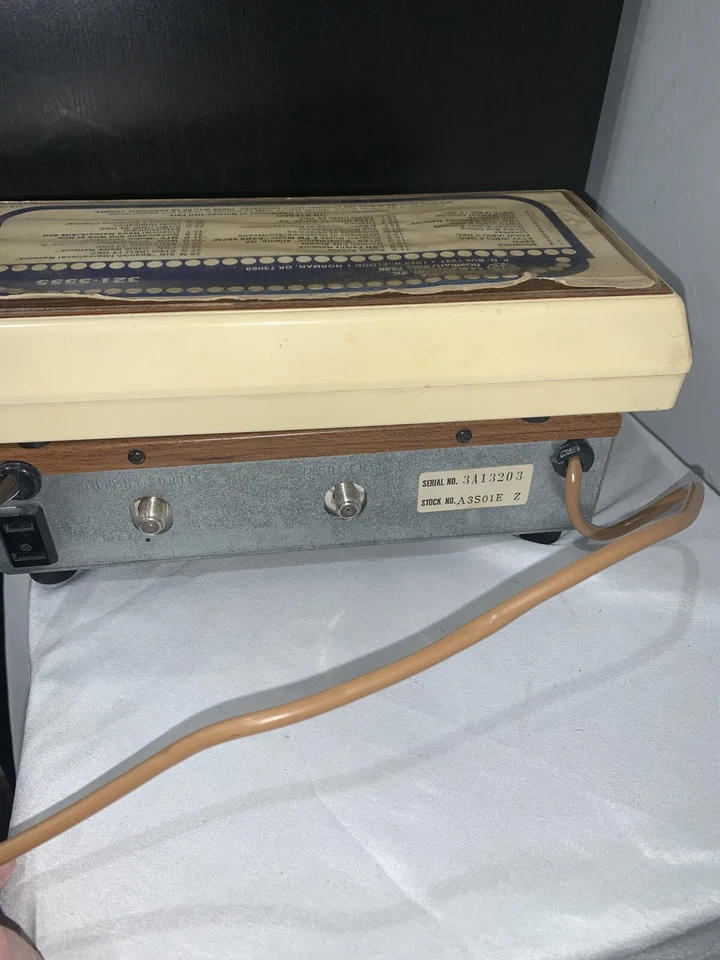 Convertidor de caja de cables vintage modelo MCC-4000-3 Hamlin años 80 / sin probar Foto 3 de 4