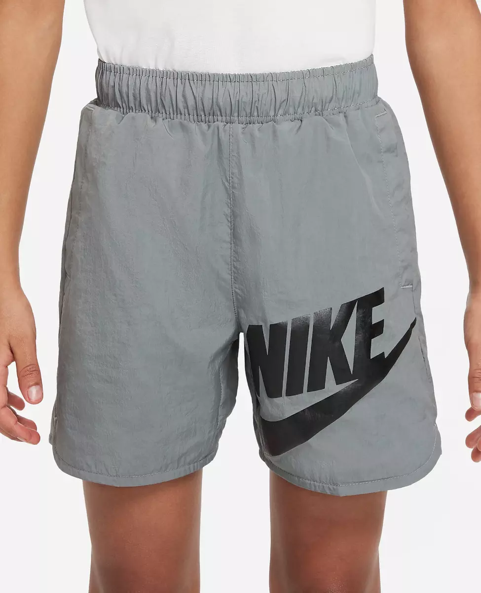Nike boys hotsell xs