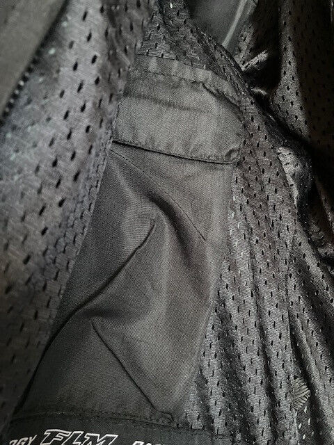 Bild 2 von 6