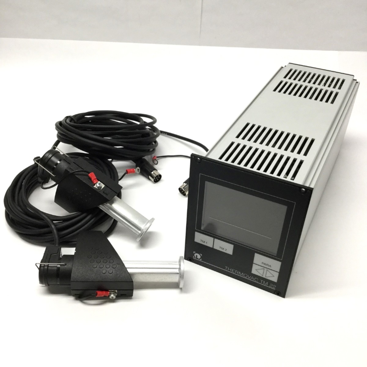 Leybold TM 22 THERMOVAC Vacuum Gauge Controller w/ 2x TR211 Leybold TM 22 THERMOVAC Vacuum Gauge Controller w/ 2x TR211