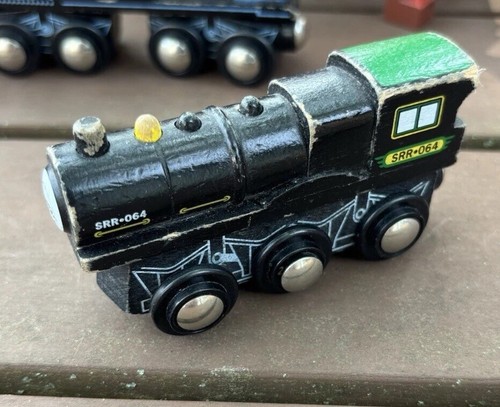 Polar Express Imaginarium Lionel Trenino in Legno Set Giocattoli R Us Natale Babbo Natale Legno - Foto 9 di 24