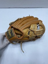Wilson A2295 George Brett Youth Model Kids 9" Baseball Glove Mitt Right H. throw