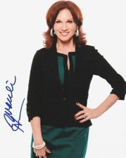MARILU HENNER.. Alluring Actress - SIGNED