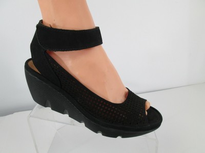 clark open toe shoes