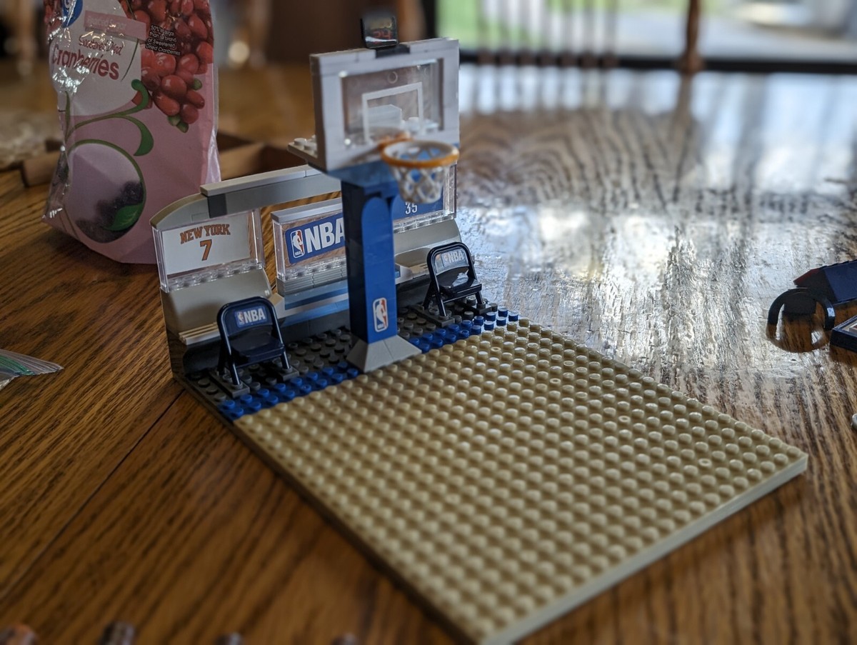 NBA LEGO 21532 Kevin Durant vs Carmelo Anthony 2015 Set w/Extras