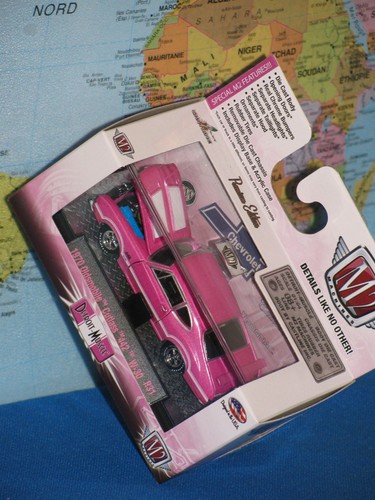 M2 MACHINES 1970 OLDSMOBILE CUTLASS 442 DETROIT MUSCLE DIECAST *BRAND NEW & RARE - Picture 2 of 10