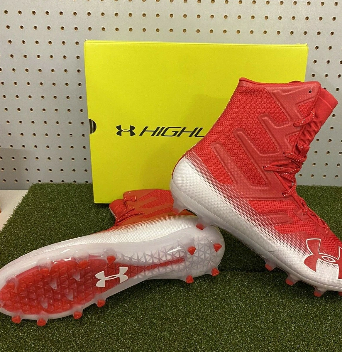 Under armour deals highlight cleats red