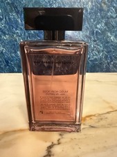 Musc Noir Rose For Her Narciso Rodriguez 香水- 一款2022年女用香水