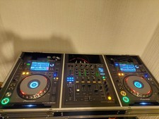 Pioneer DJ CDJ-2000NXS2 x2 + Djm 900 Nexus mixer complete pro setup