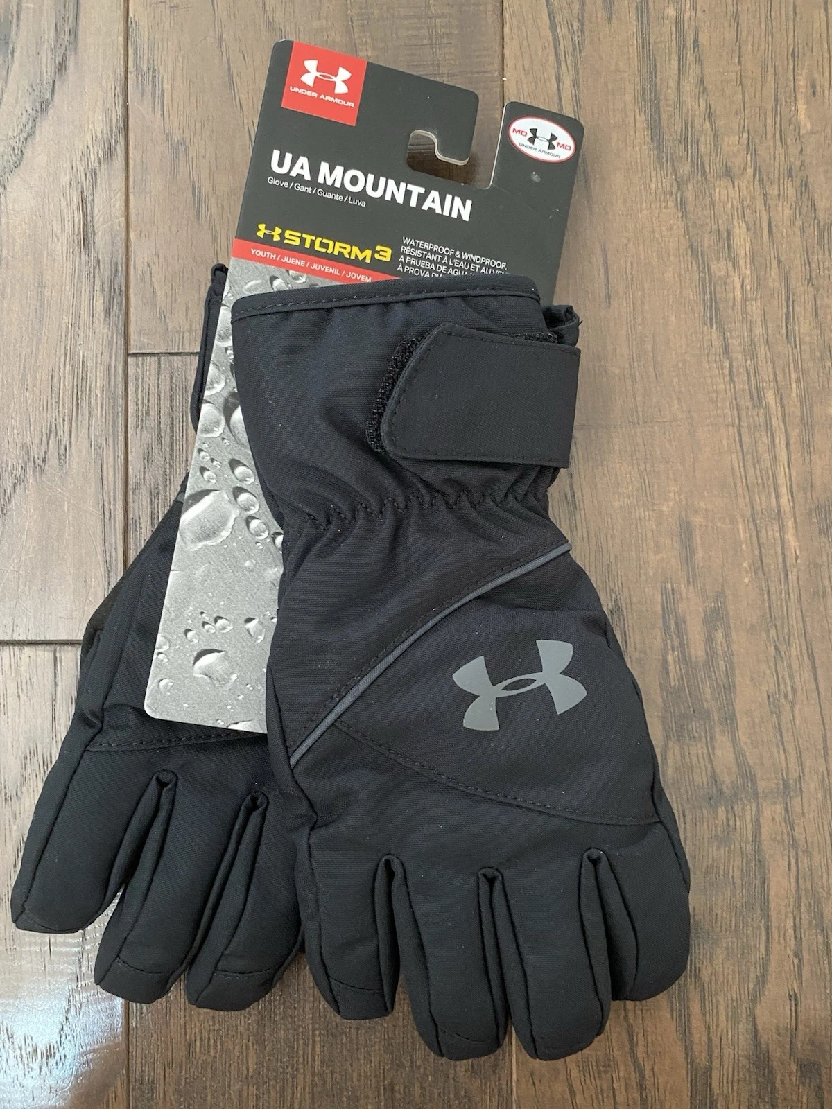 Under Armour UA Mountain Storm 3 Gloves - Youth Boys Medium - Black- *New*