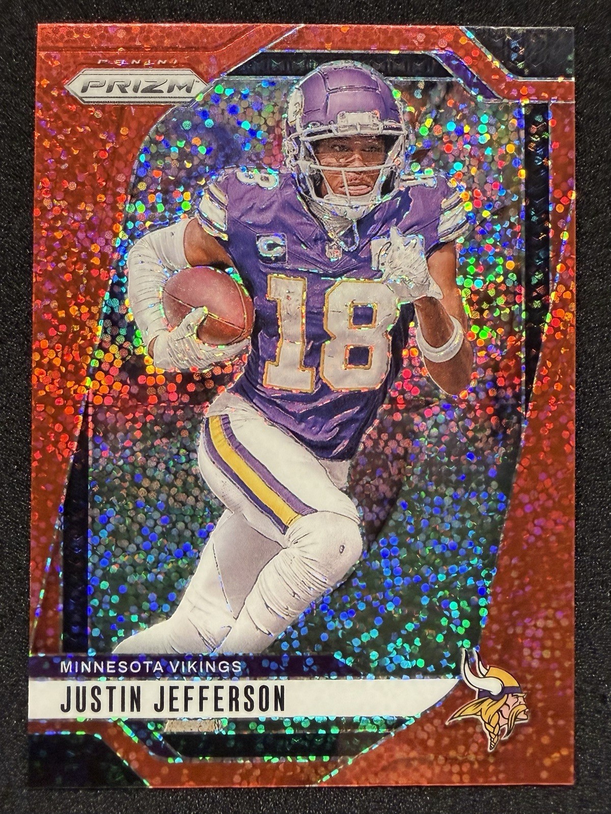 2024 Panini Prizm Justin Jefferson Red Sparkle #187 Minnesota Vikings