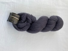 Cascade 220 yarn in charcoal colour Sh9473 100% wool 1 x 100g skein