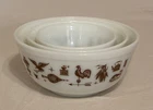 Three (3) Vintage Pyrex ~ Americana ~ Nesting Mixing Bowls ~ #401, #402, #403