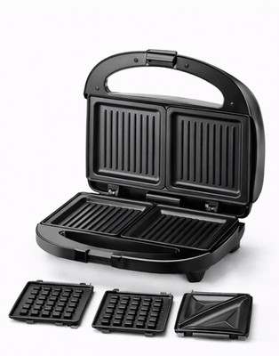 Clatronic  Sandwichtoaster mit Wechselplatten 3 in 1