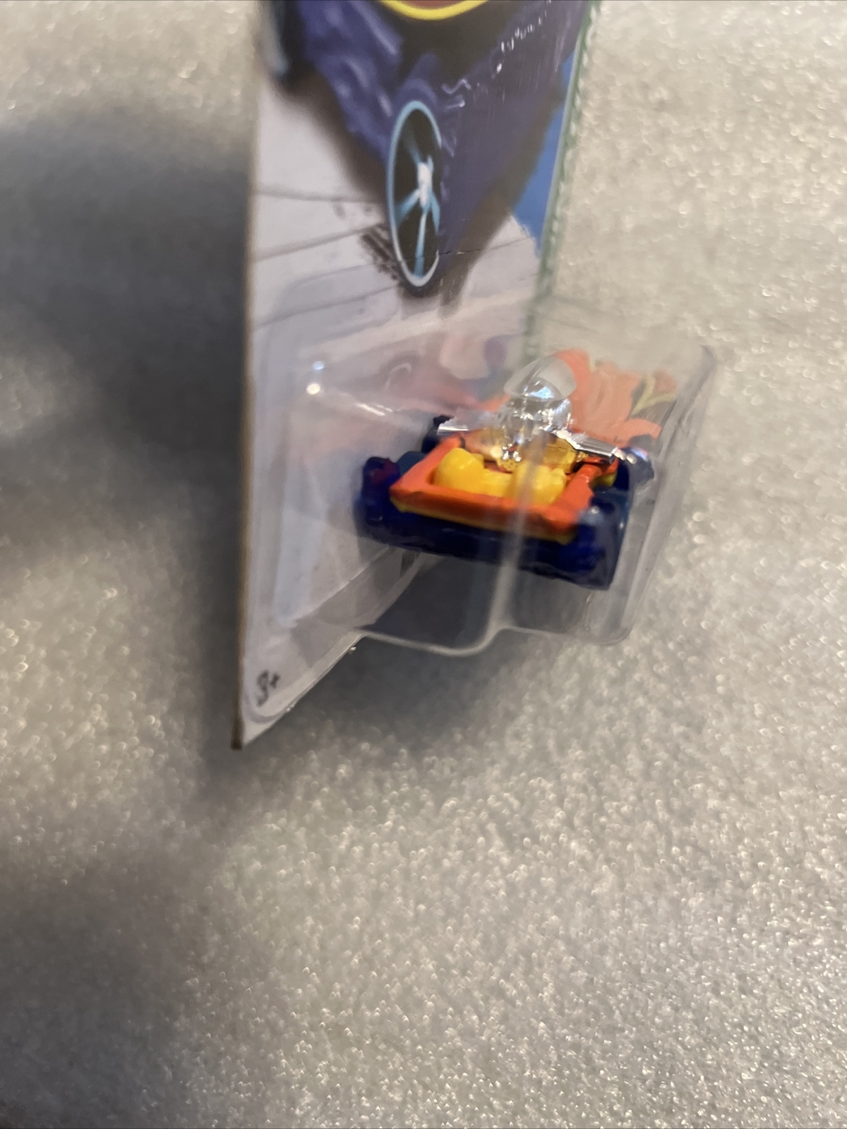 2013 Hot Wheels Mad Splash Hw Imagination #73 New On Card B161