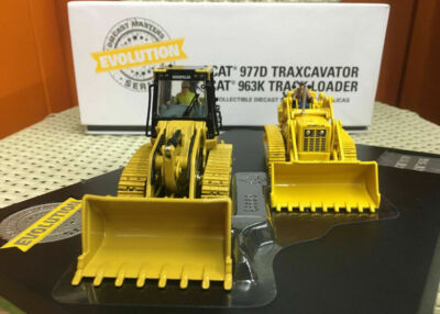 Evolution Cat 977D Traxcavator + 963K Track Loader 1:50