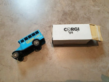 Corgi Bedford school bus Osram lamps die cast van