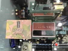 CLINIQUE SOFT PRESSED POWDER BLUSHER 05 CHESNUT BLUSH 0.27oz